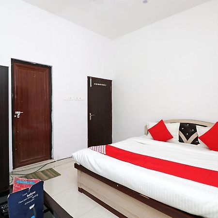 Oyo 24572 Express Inn Lucknow Exterior foto