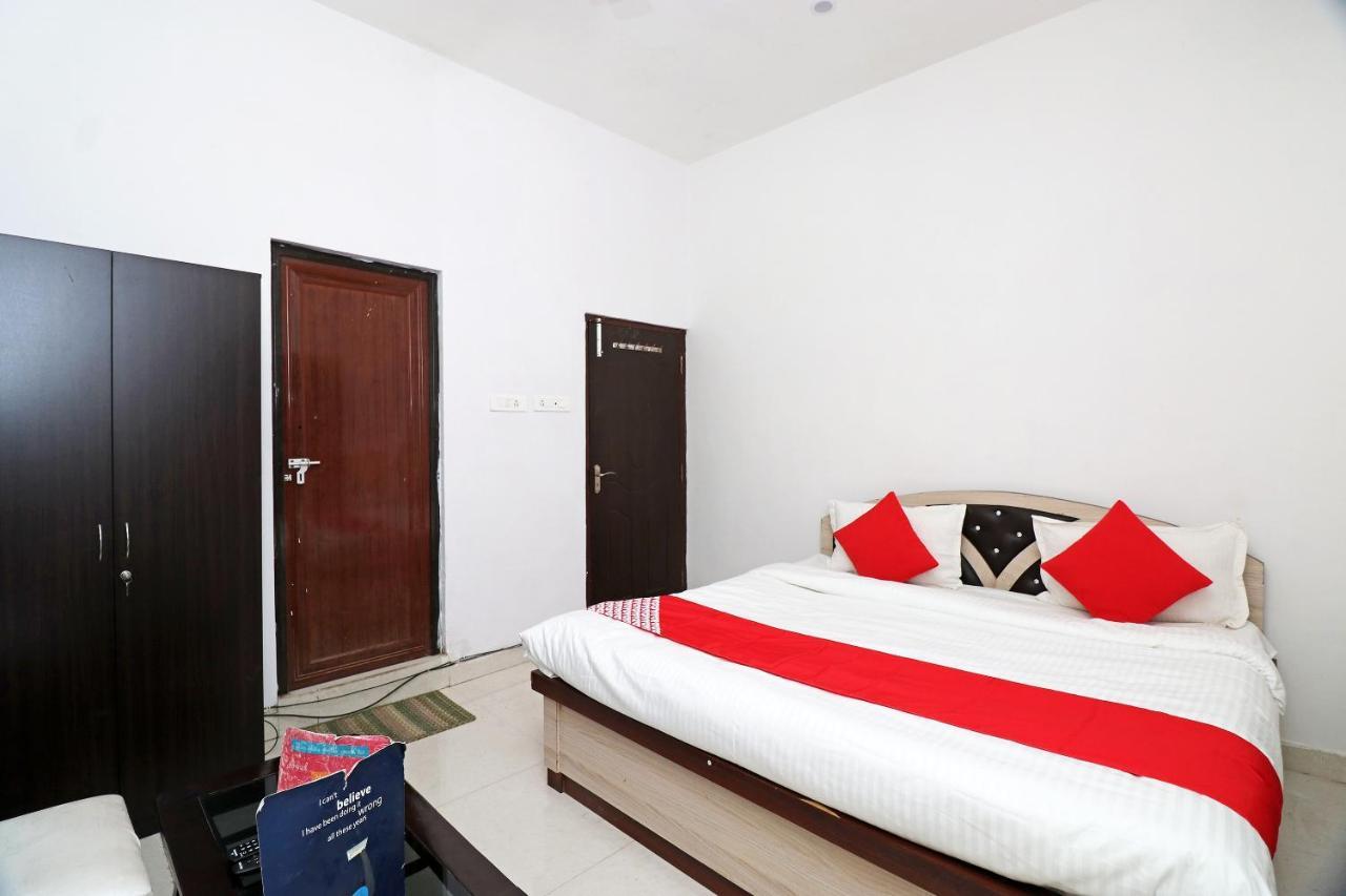 Oyo 24572 Express Inn Lucknow Exterior foto