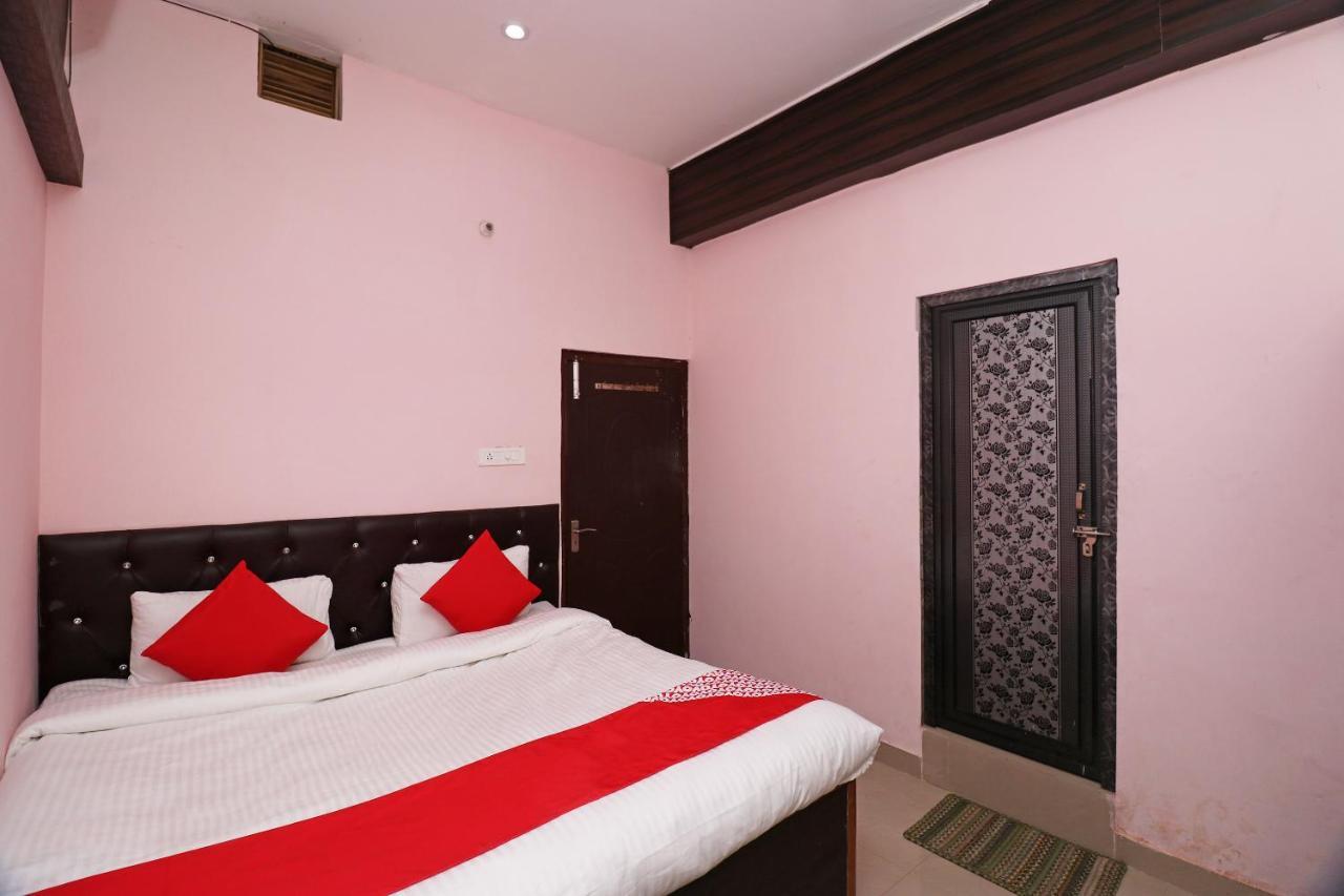 Oyo 24572 Express Inn Lucknow Exterior foto