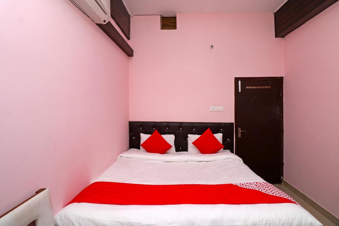 Oyo 24572 Express Inn Lucknow Exterior foto
