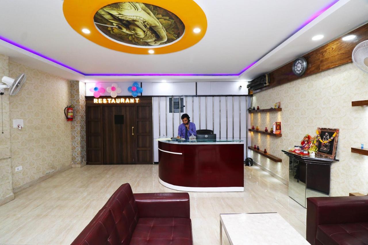 Oyo 24572 Express Inn Lucknow Exterior foto