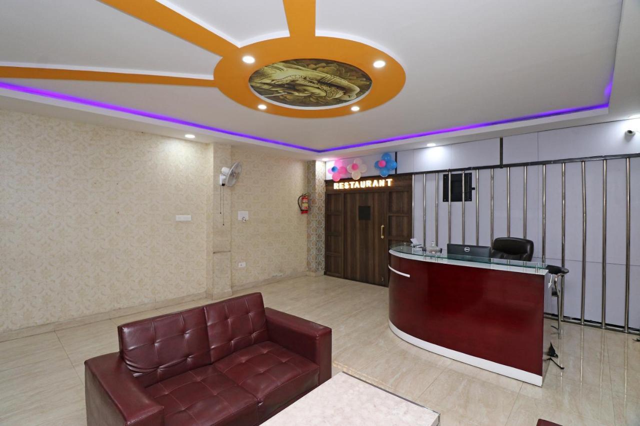 Oyo 24572 Express Inn Lucknow Exterior foto